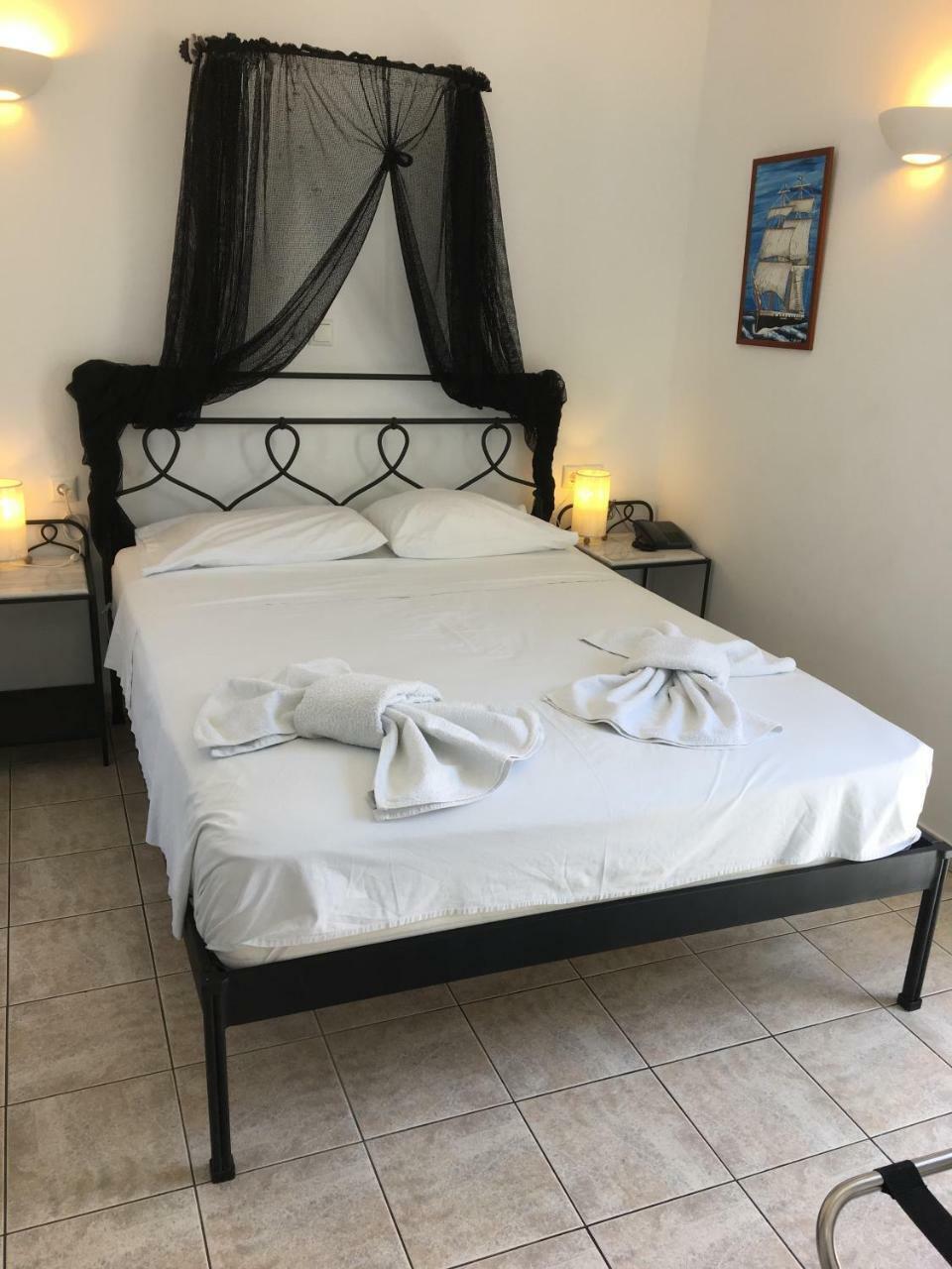 Sea Side Beach Hotel Камари Экстерьер фото