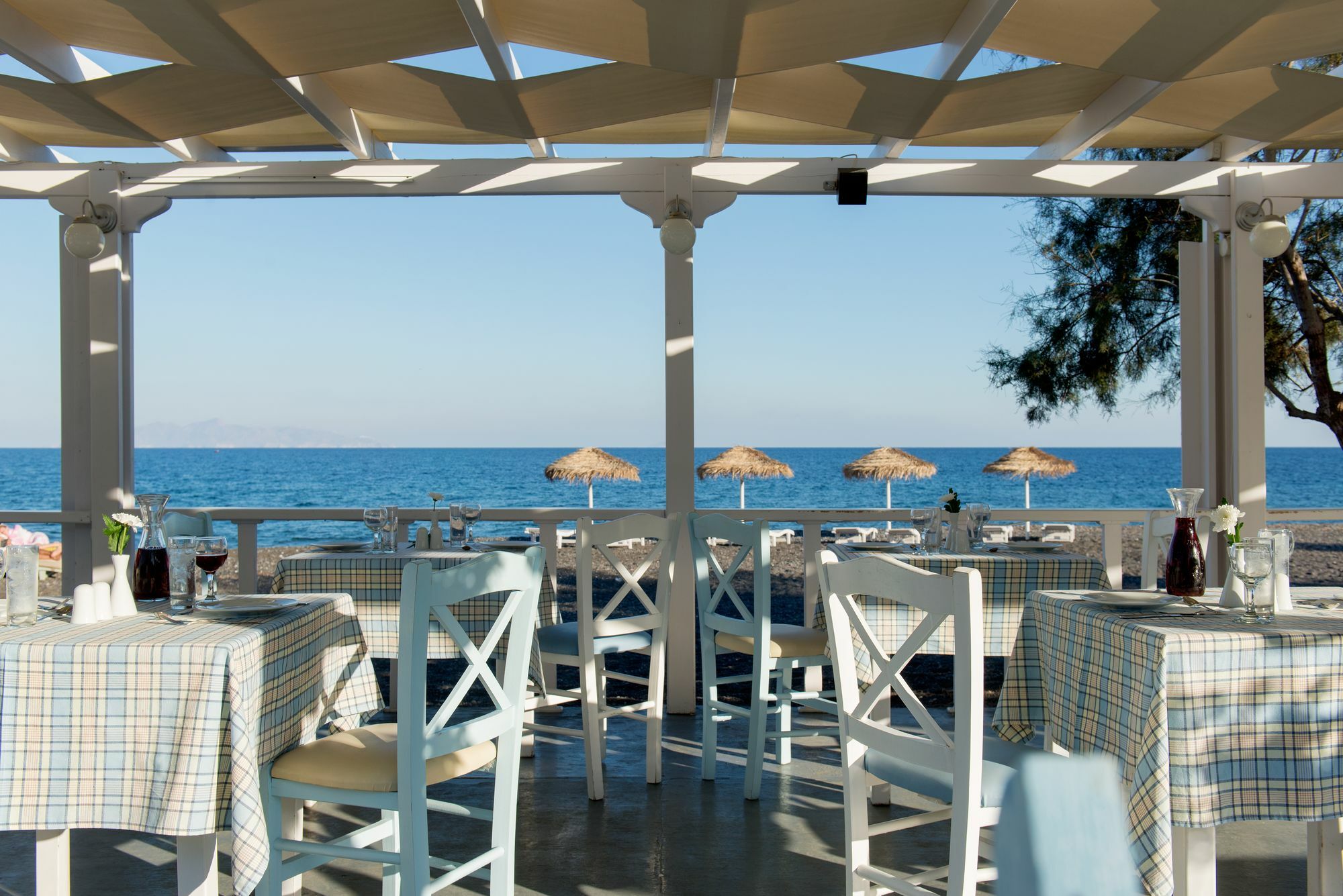 Sea Side Beach Hotel Камари Экстерьер фото
